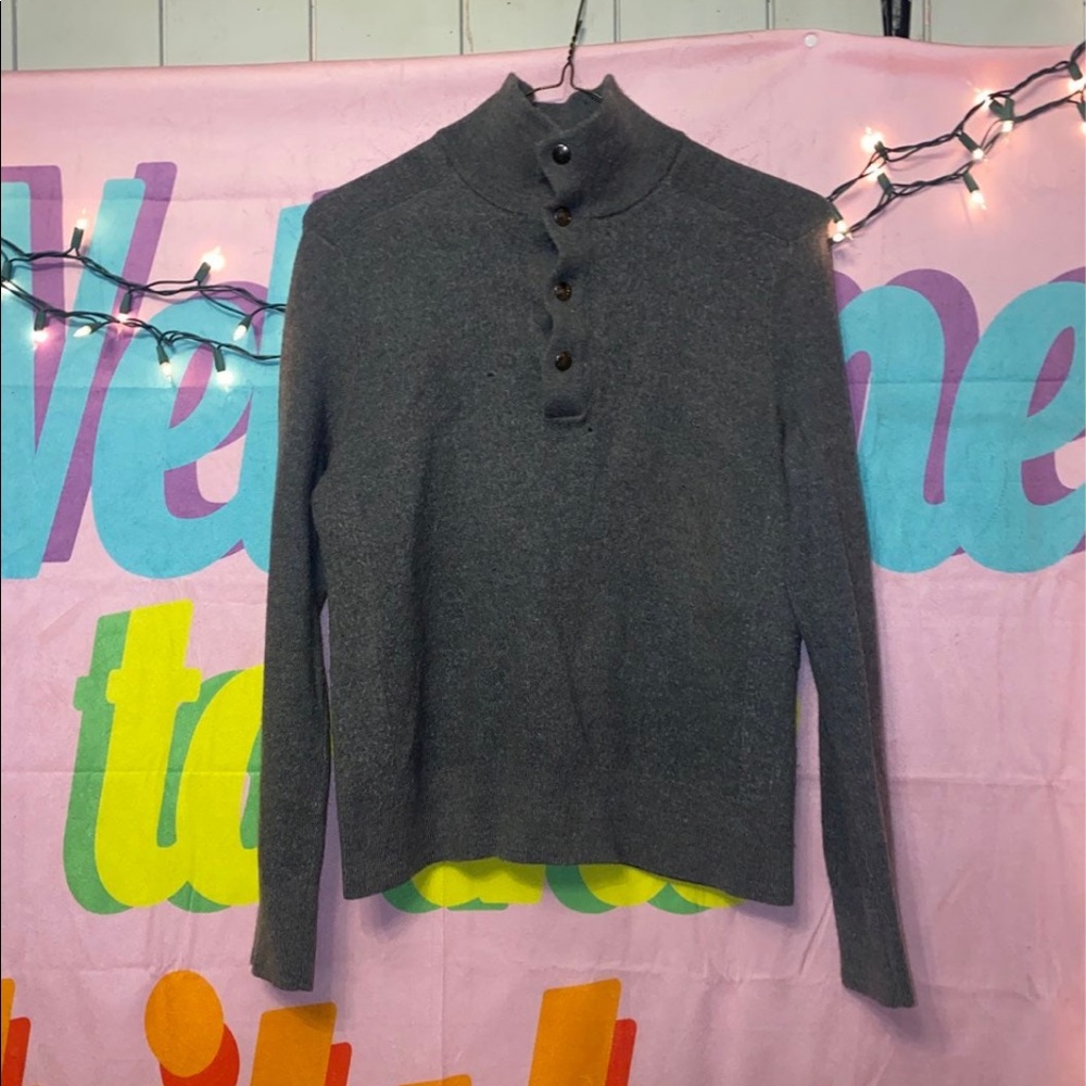 Woman's Banana Republic Wool Sweater